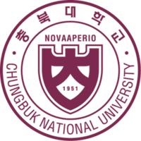 忠北大学 logo